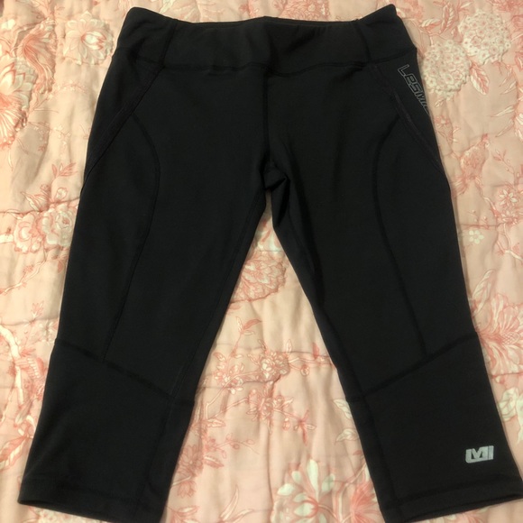 Like NEW LesMills BodyPump BodyStep BodyCombat BodyFlow Fitness Crop Tights - Picture 5 of 10